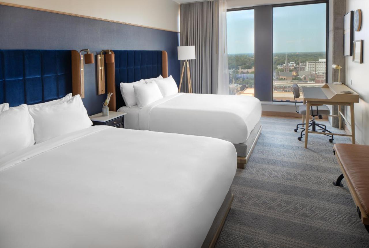 Jasper Hotel 5*
